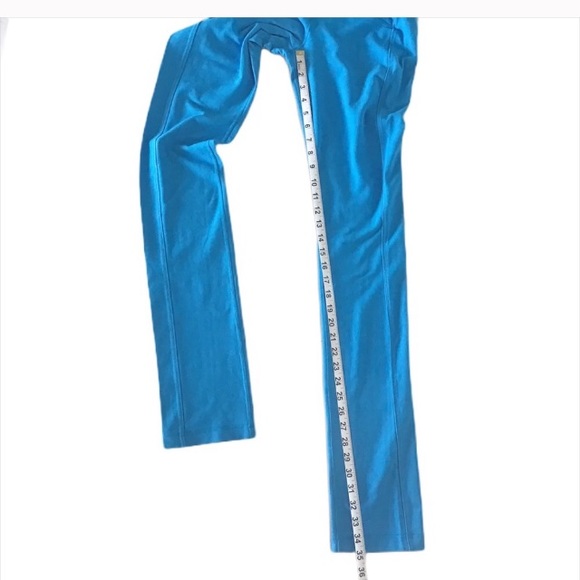 COPY - lululemon Presence Pant, Beach Blanket Blue, 8 - Picture 3 of 3